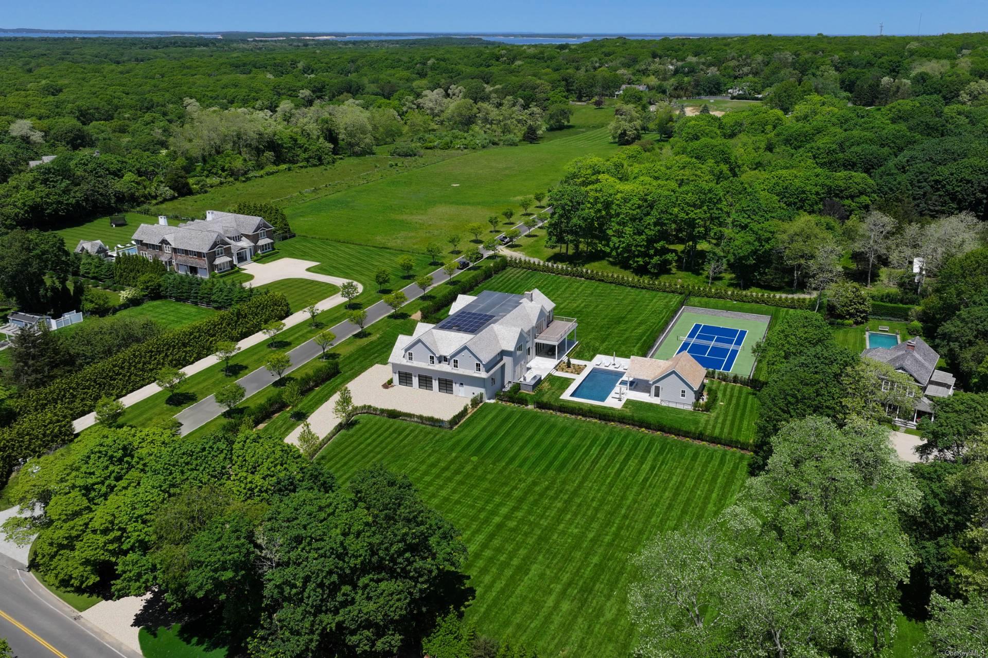 473 N Sea Mecox Road, Southampton, NY 11968