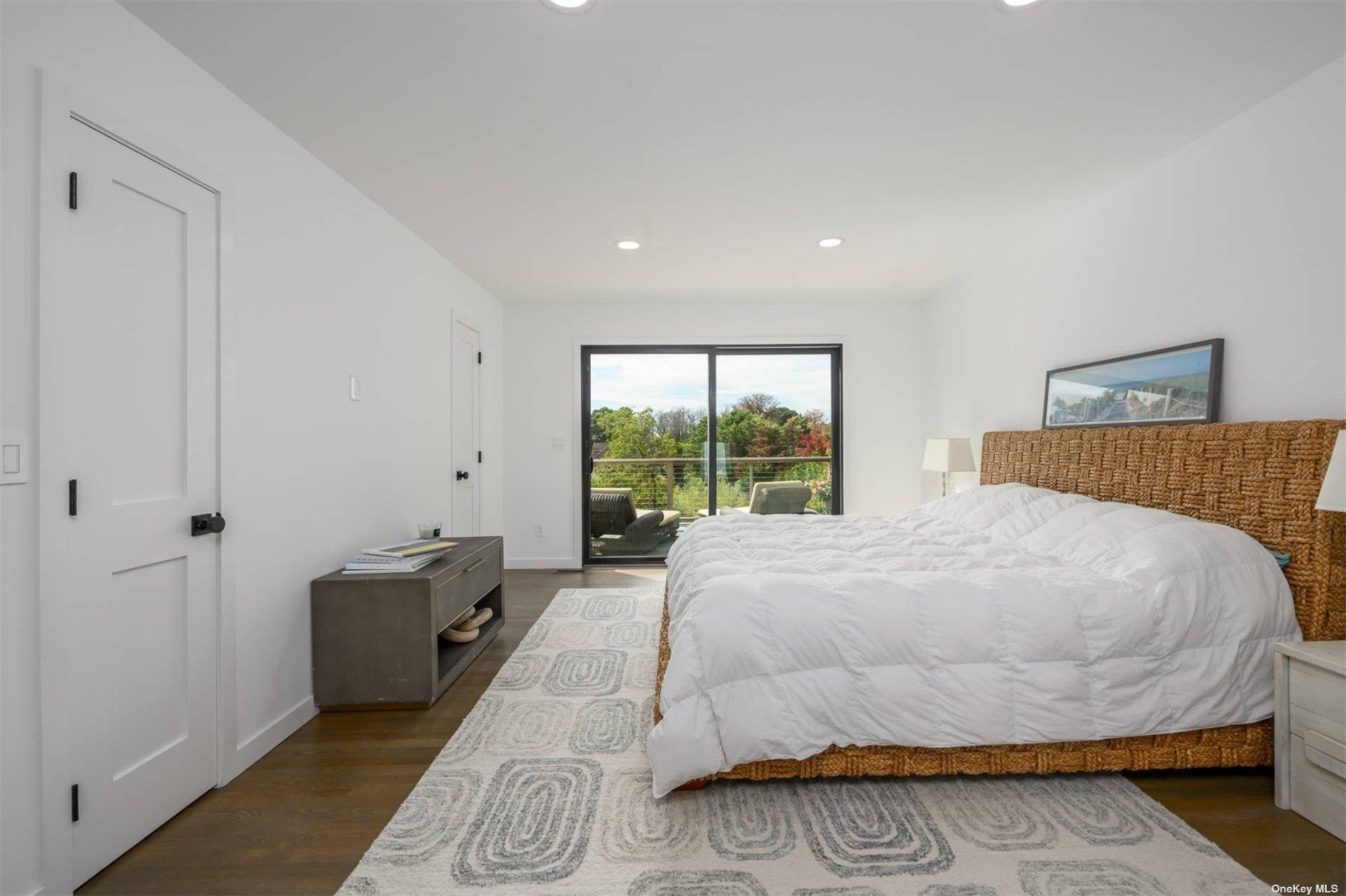 15 Mcgregor Drive, Southampton, NY 11968