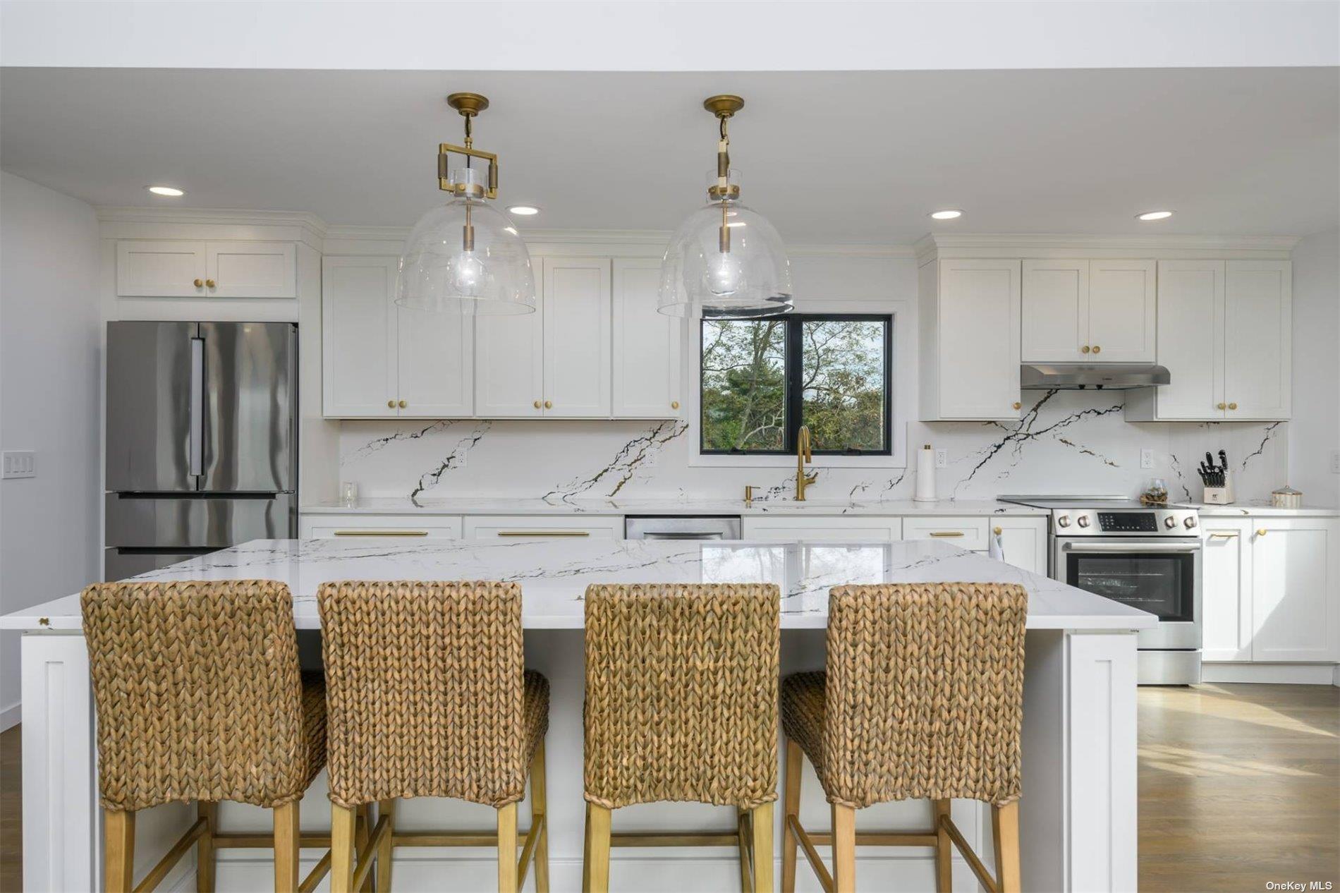 15 Mcgregor Drive, Southampton, NY 11968