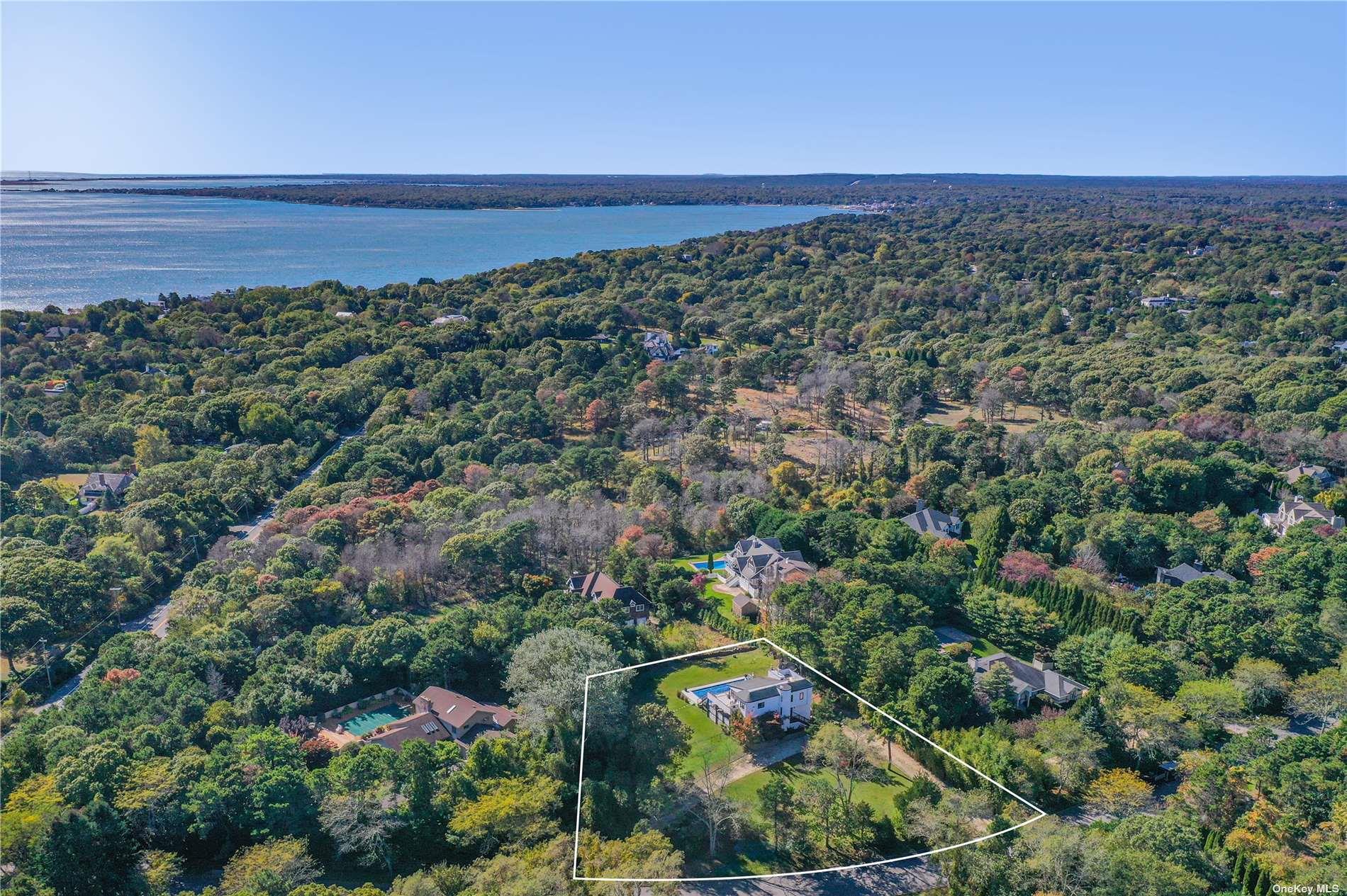 15 Mcgregor Drive, Southampton, NY 11968