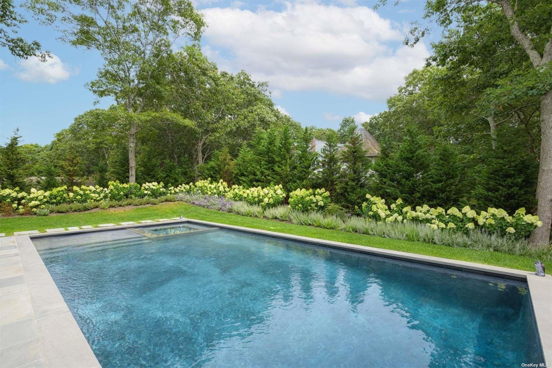 14 Bridies Path, Southampton, NY 11968