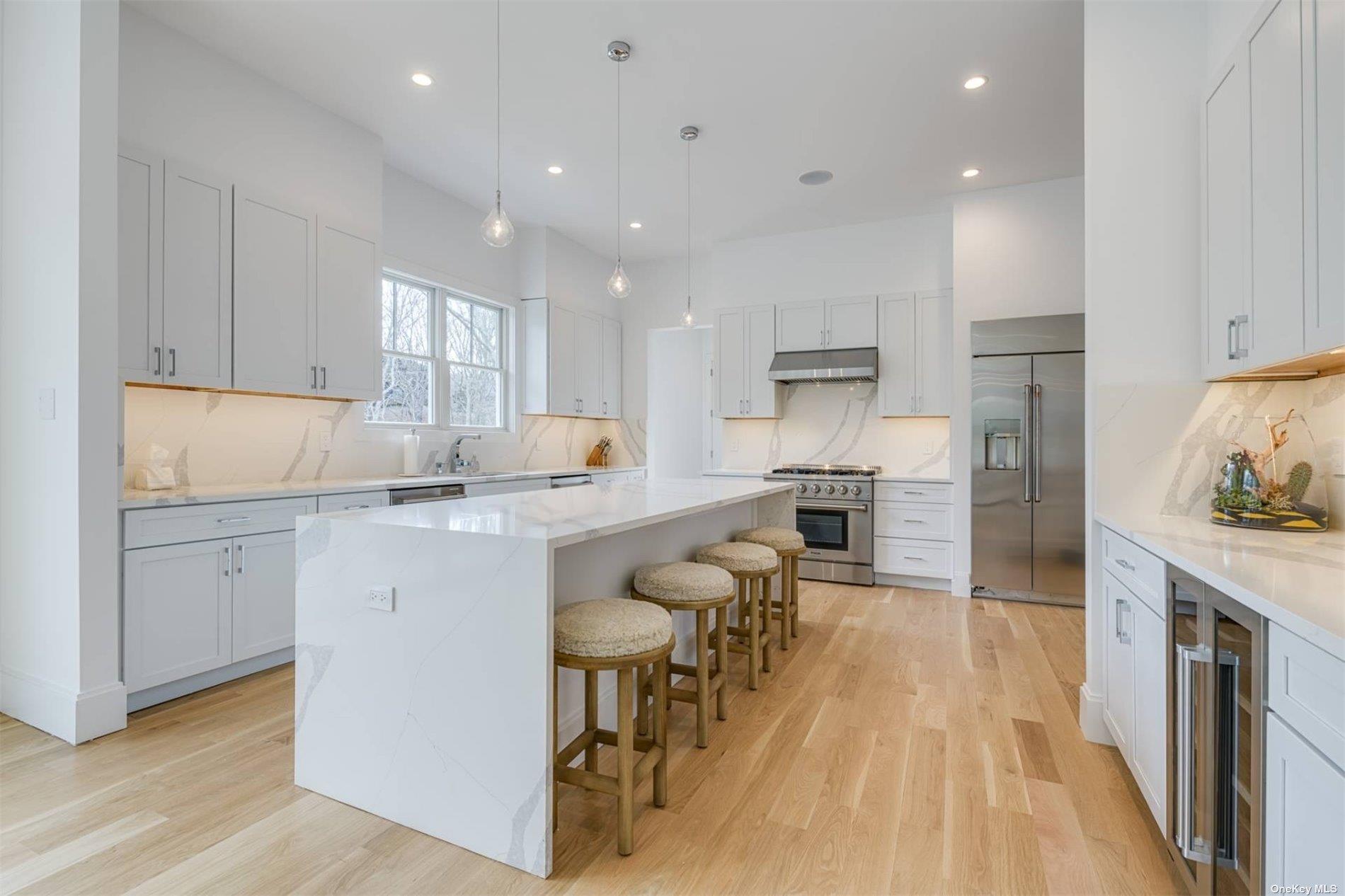 14 Bridies Path, Southampton, NY 11968