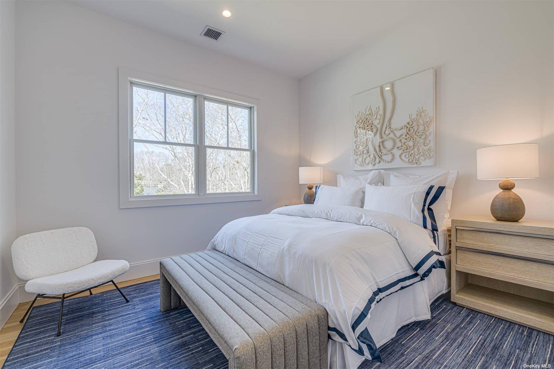 14 Bridies Path, Southampton, NY 11968