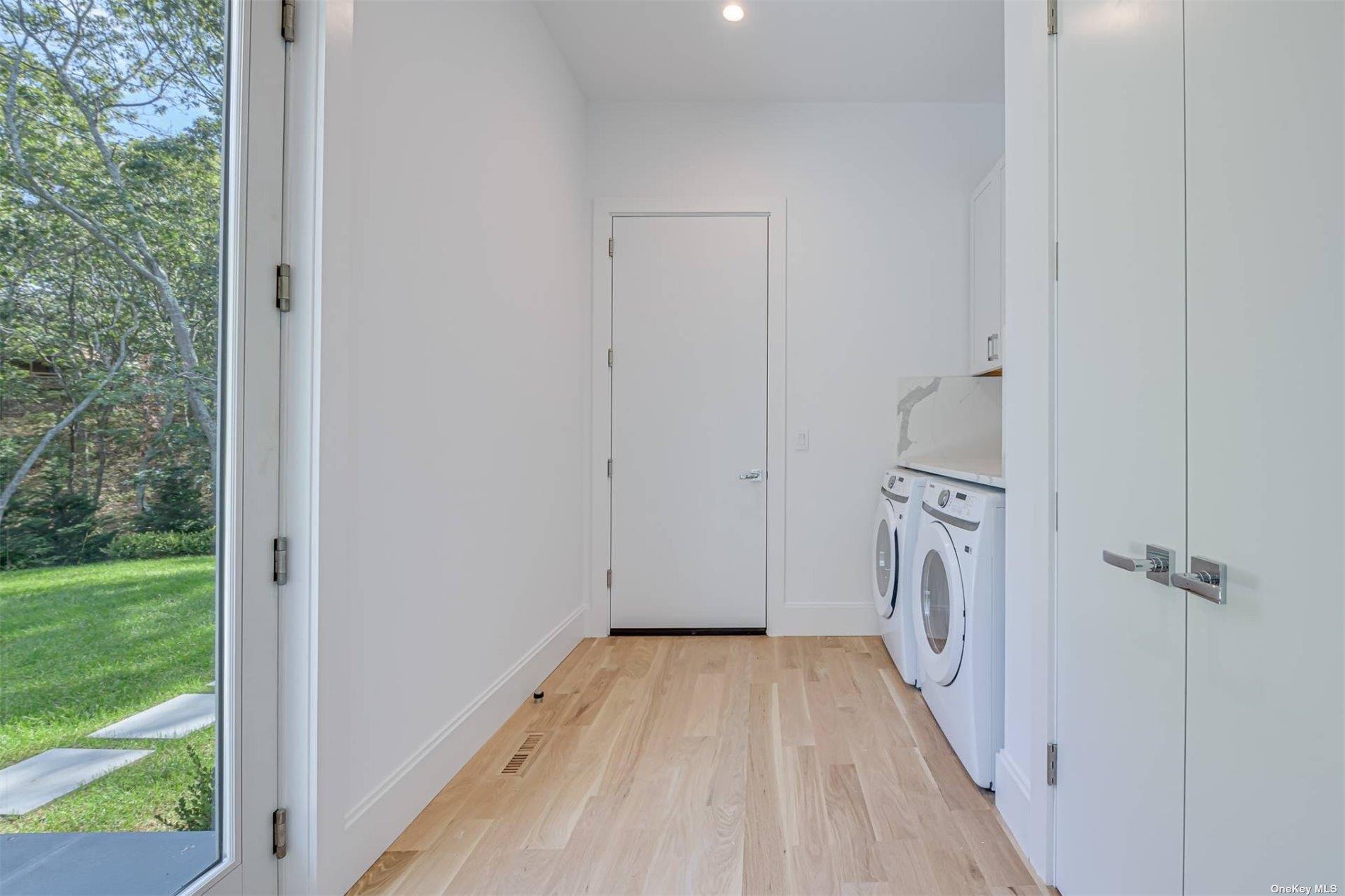 14 Bridies Path, Southampton, NY 11968