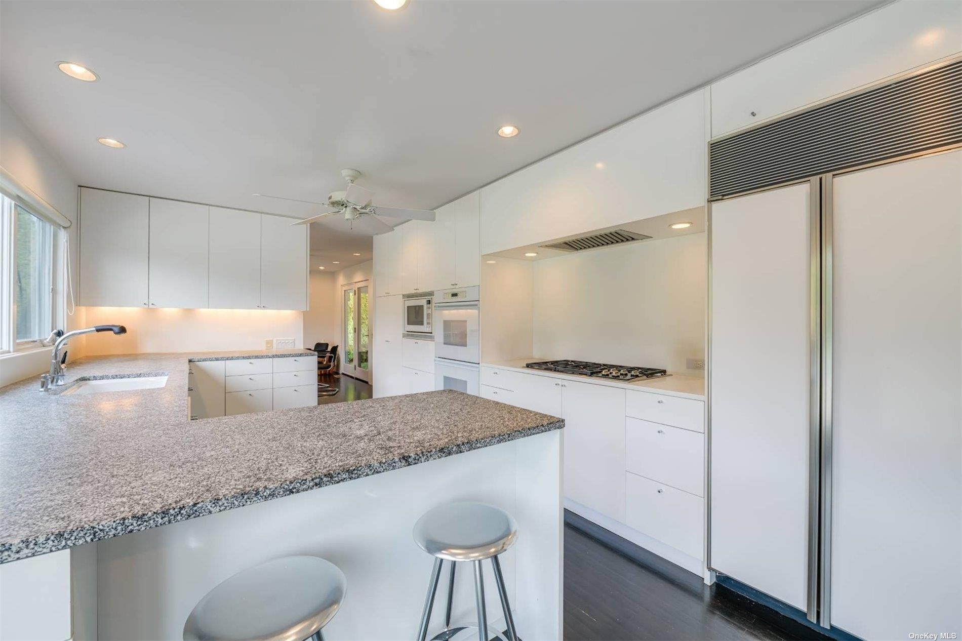 138 Coopers Farm Road, Southampton, NY 11968