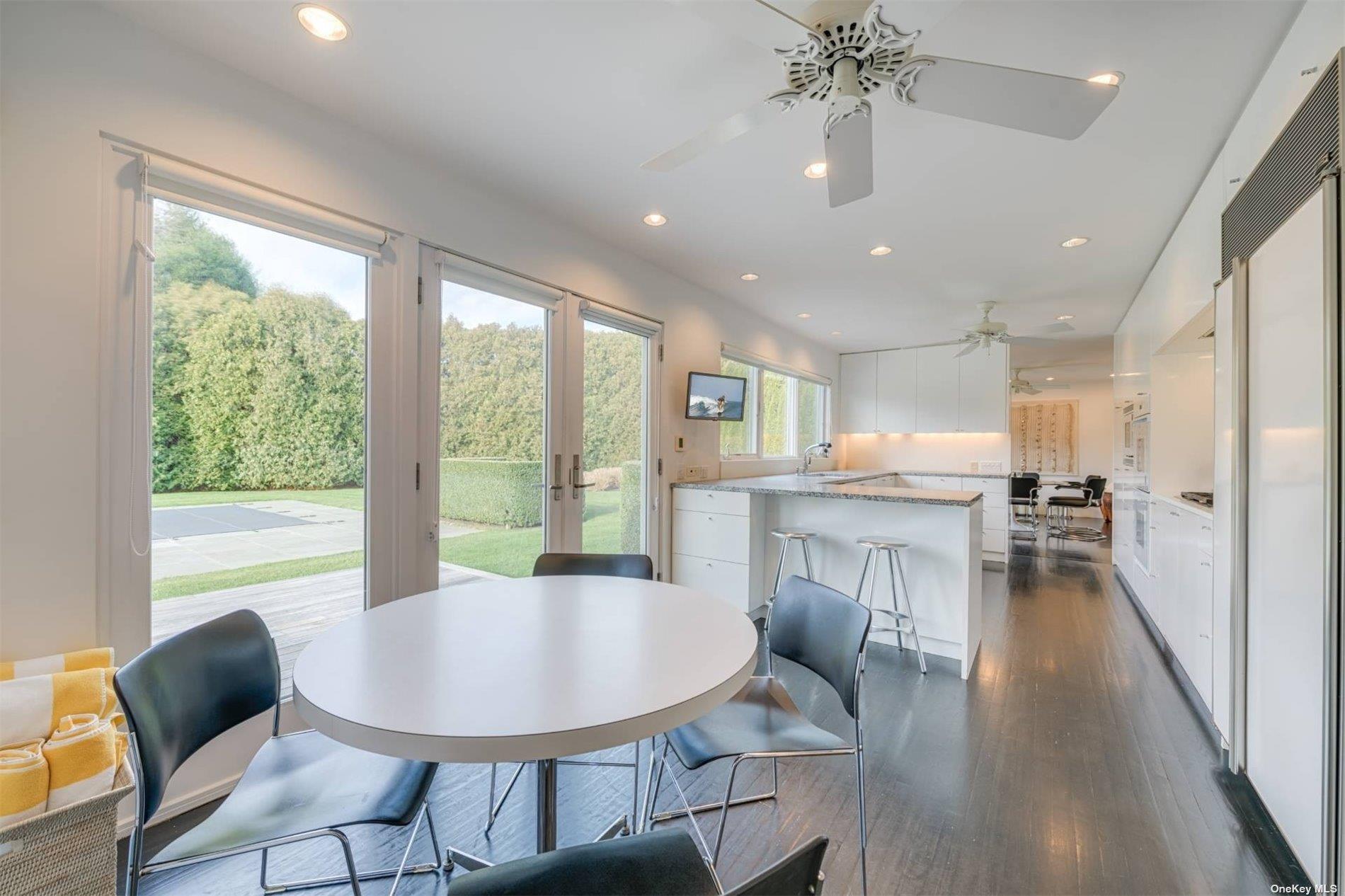 138 Coopers Farm Road, Southampton, NY 11968