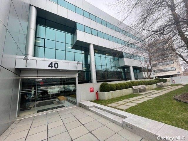40 Cuttermill # 203, Great Neck, NY 11021