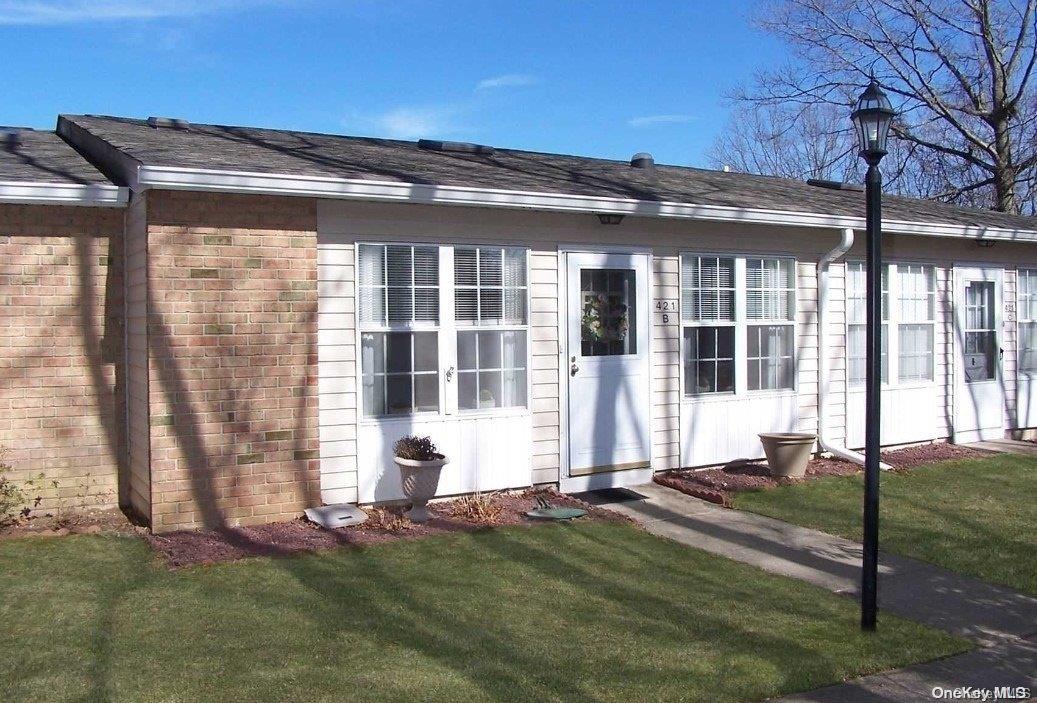 421 Weymouth Court # B, Ridge, NY 11961