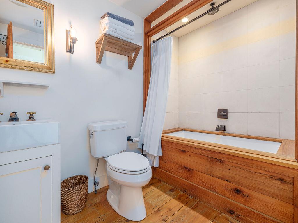 29500 Main Road, Cutchogue, NY 11935