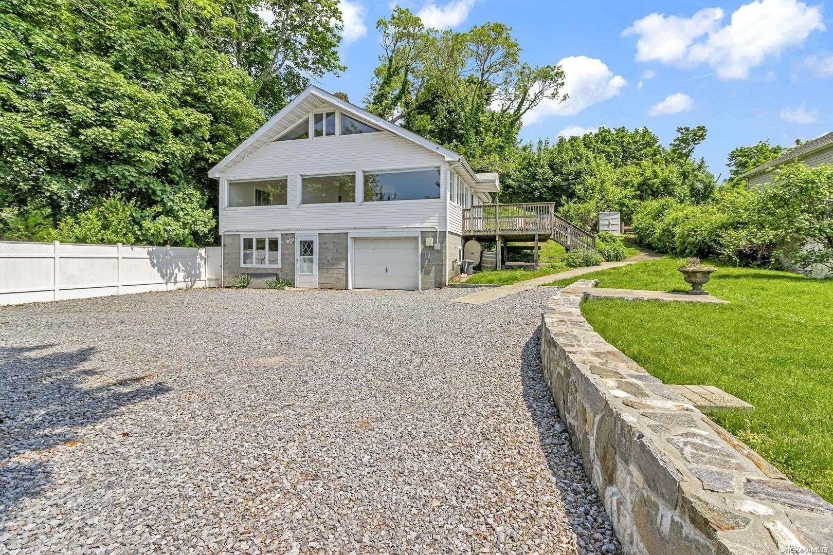 18 Hardie Street, Verplanck, NY 10596
