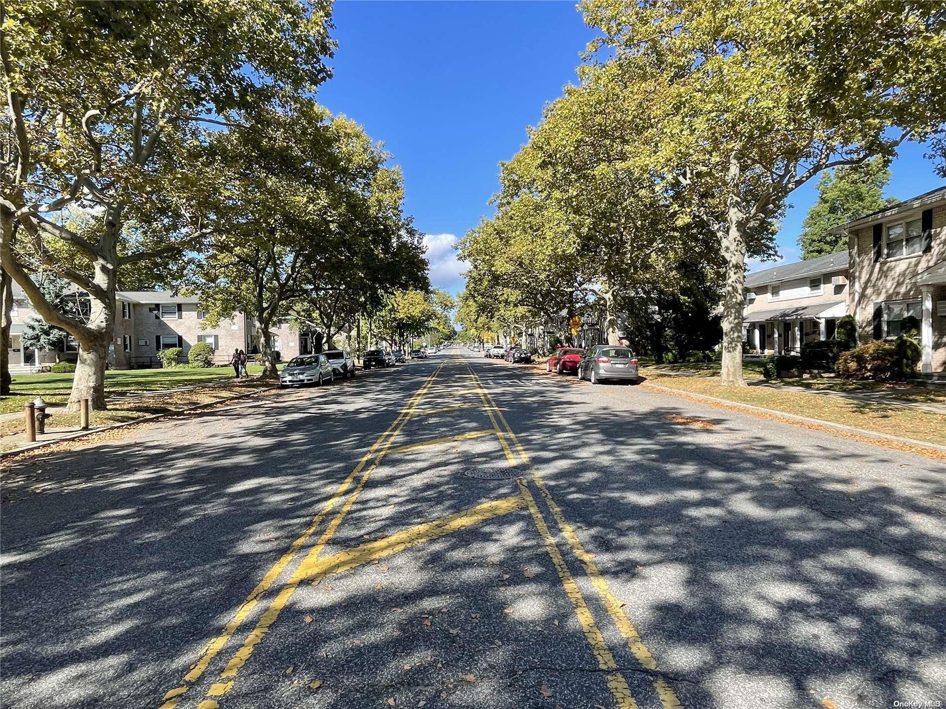 81-51 Langdale Street # 207A, New Hyde Park, NY 11040