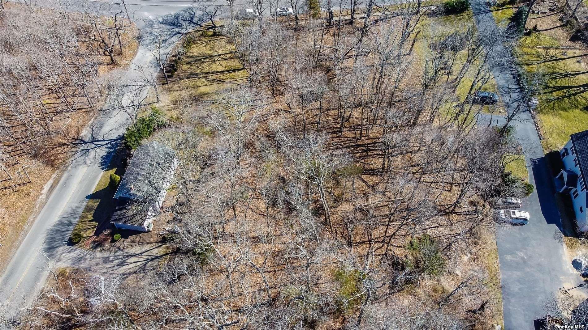 585 Franklinville Road, Laurel, NY 11948