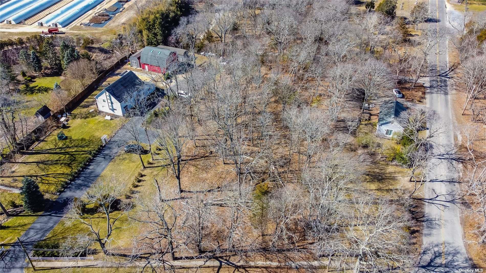 585 Franklinville Road, Laurel, NY 11948