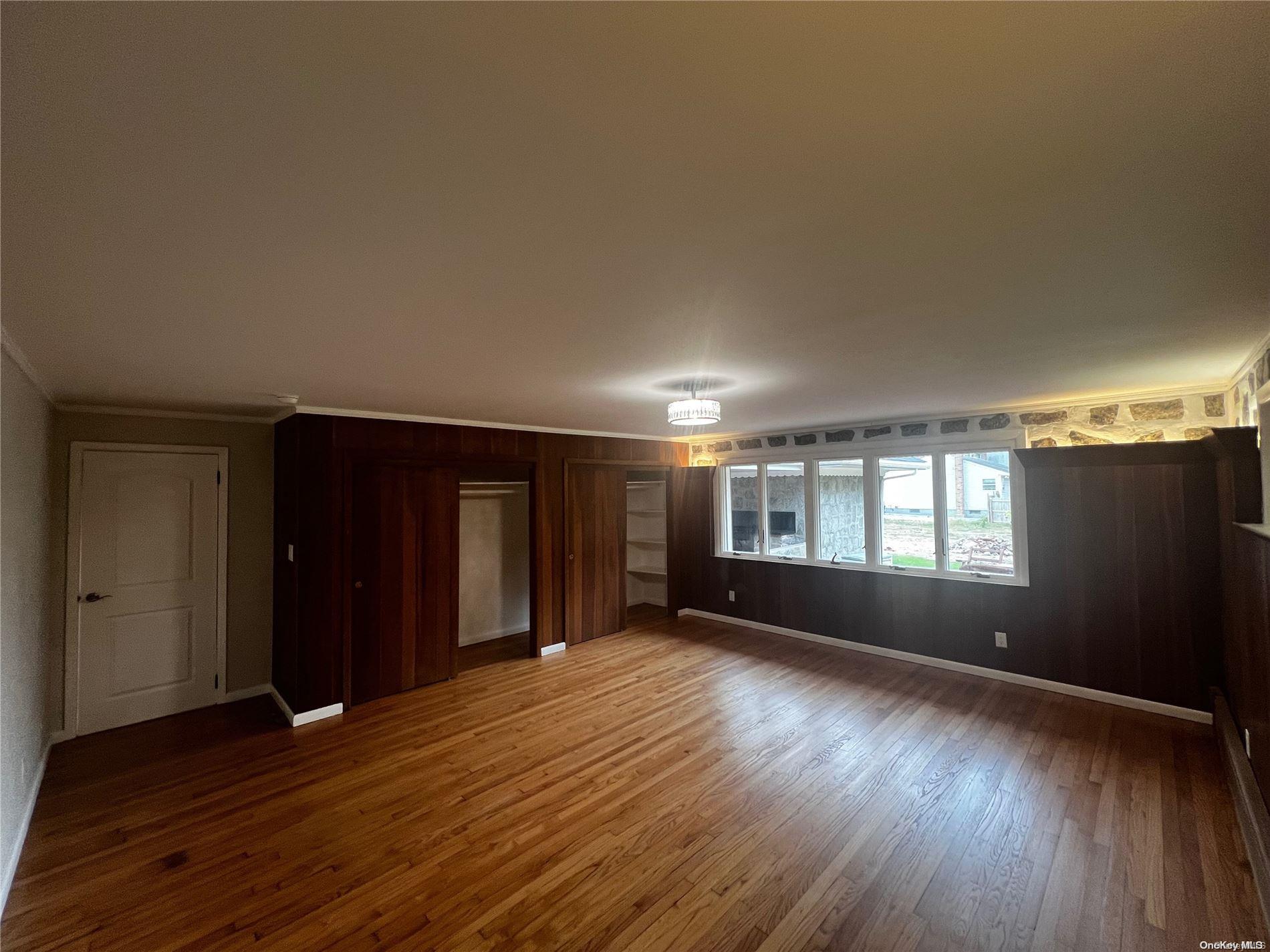 93 Lake Street, Islip, NY 11751