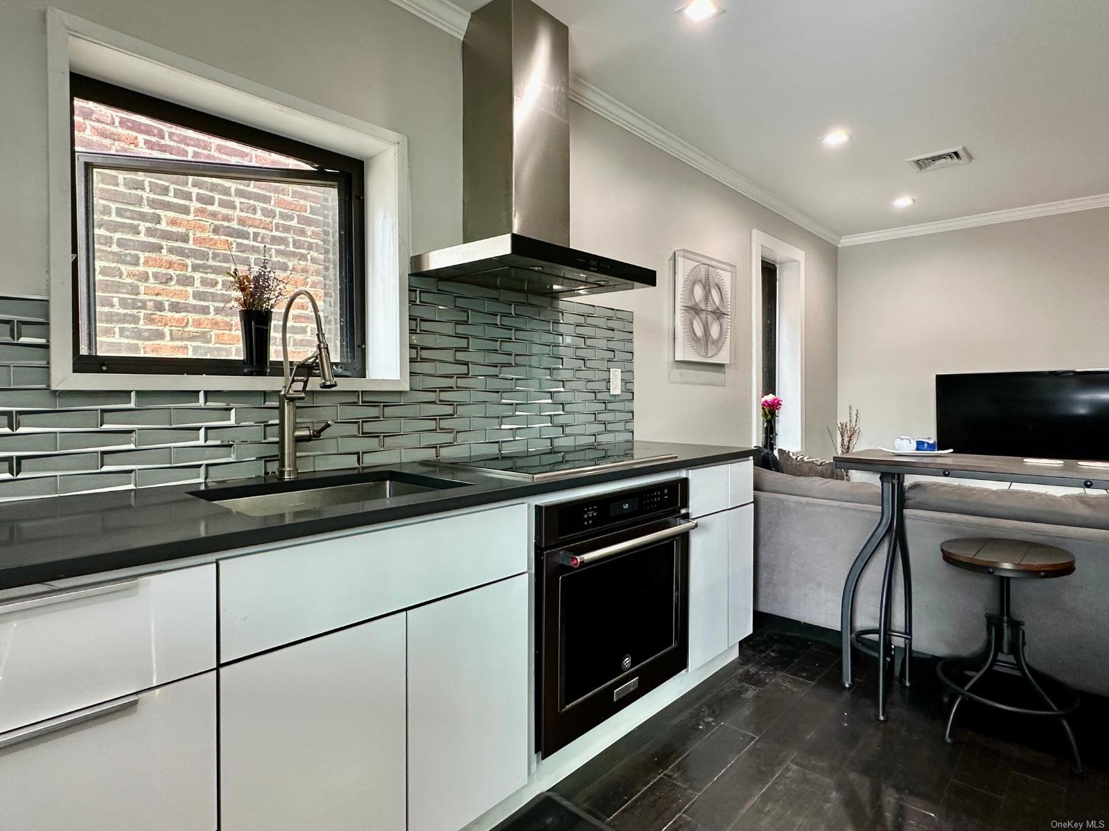 47-18 Ditmars Boulevard, Astoria, NY 11105