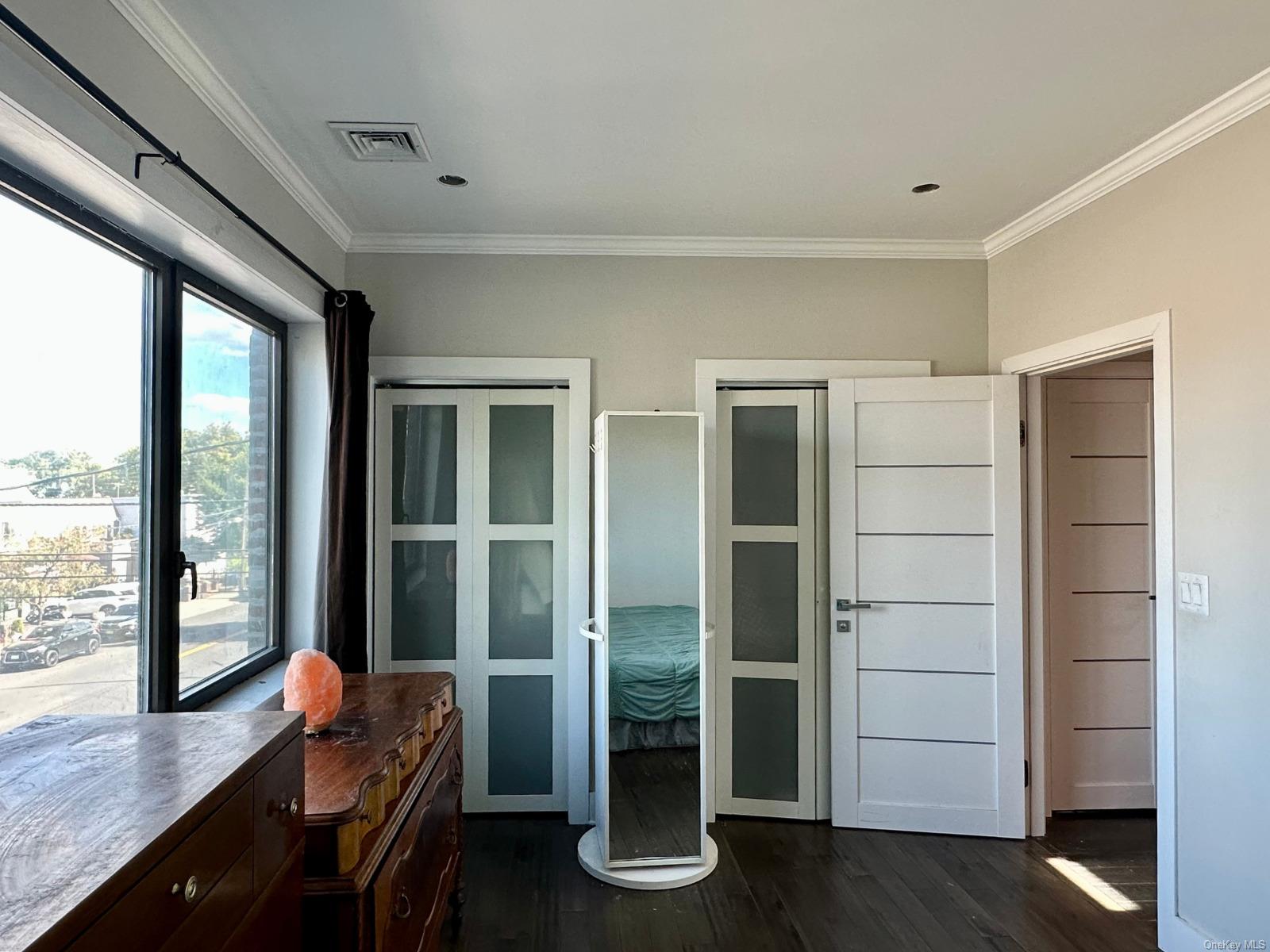 47-18 Ditmars Boulevard, Astoria, NY 11105