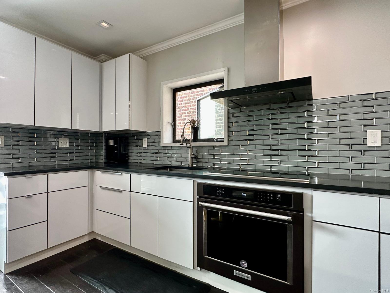 47-18 Ditmars Boulevard, Astoria, NY 11105