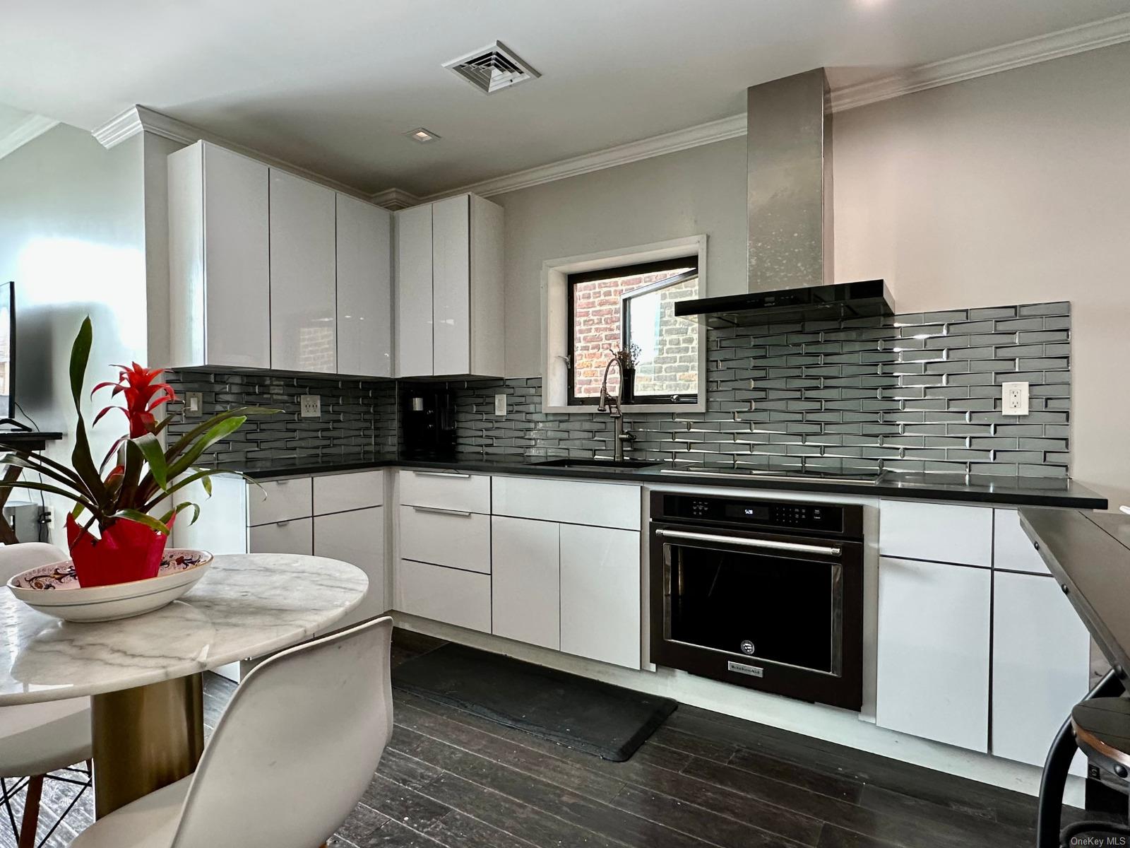 47-18 Ditmars Boulevard, Astoria, NY 11105