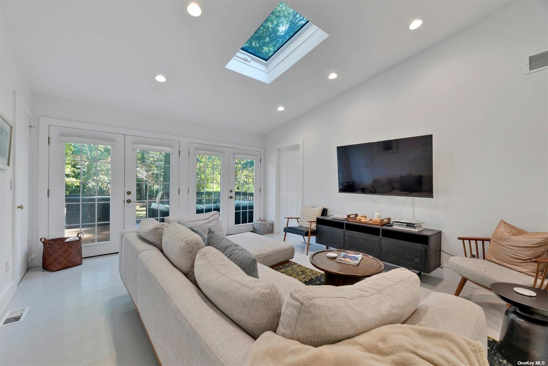 3670 Rocky Point Road, East Marion, NY 11939