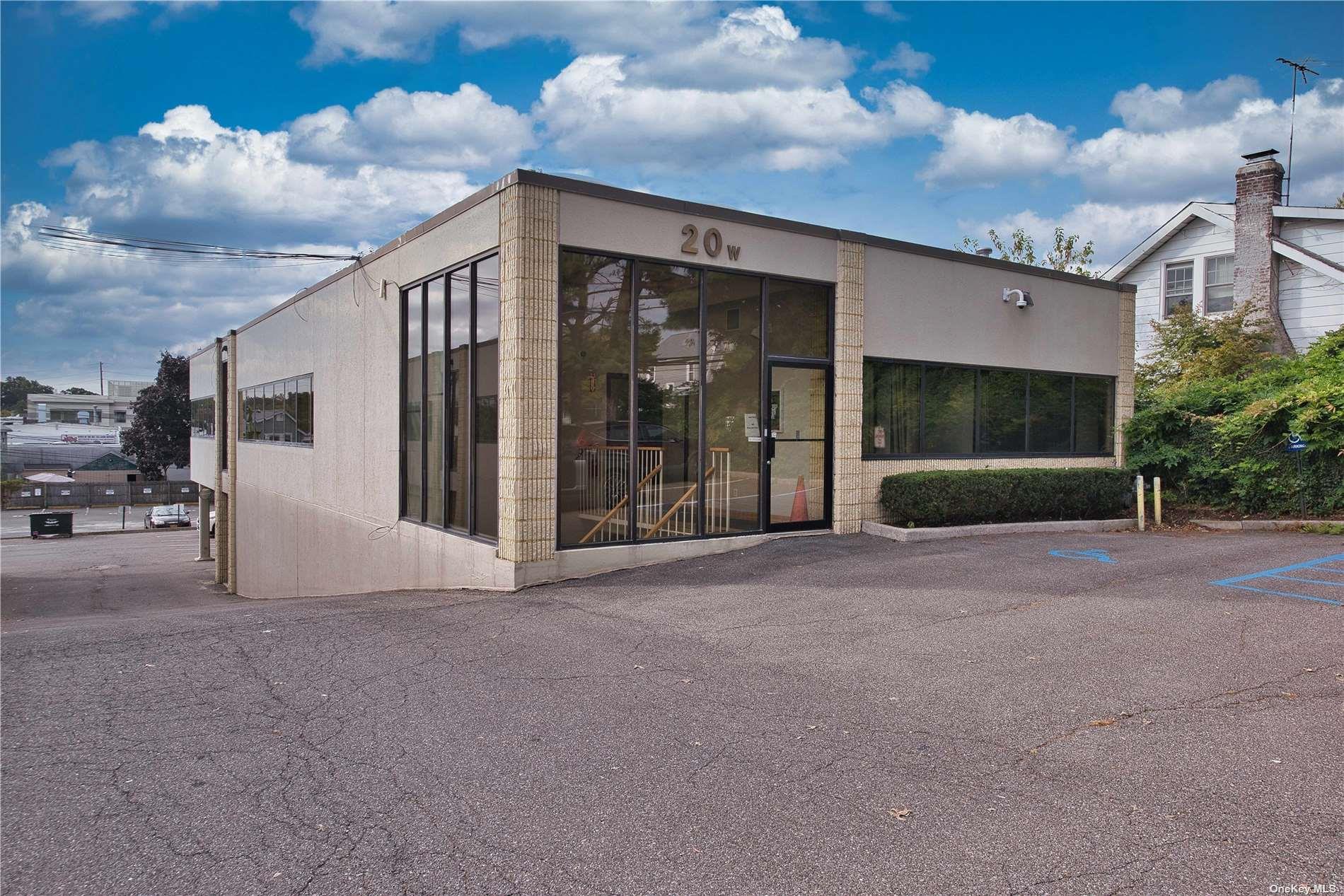 20 Vanderventer Avenue, Port Washington, NY 11050