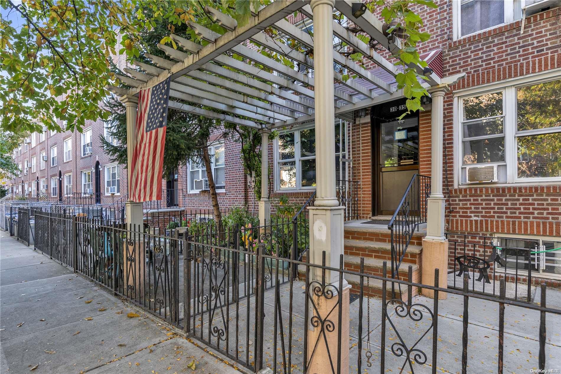30-35 49St, Astoria, NY 11103