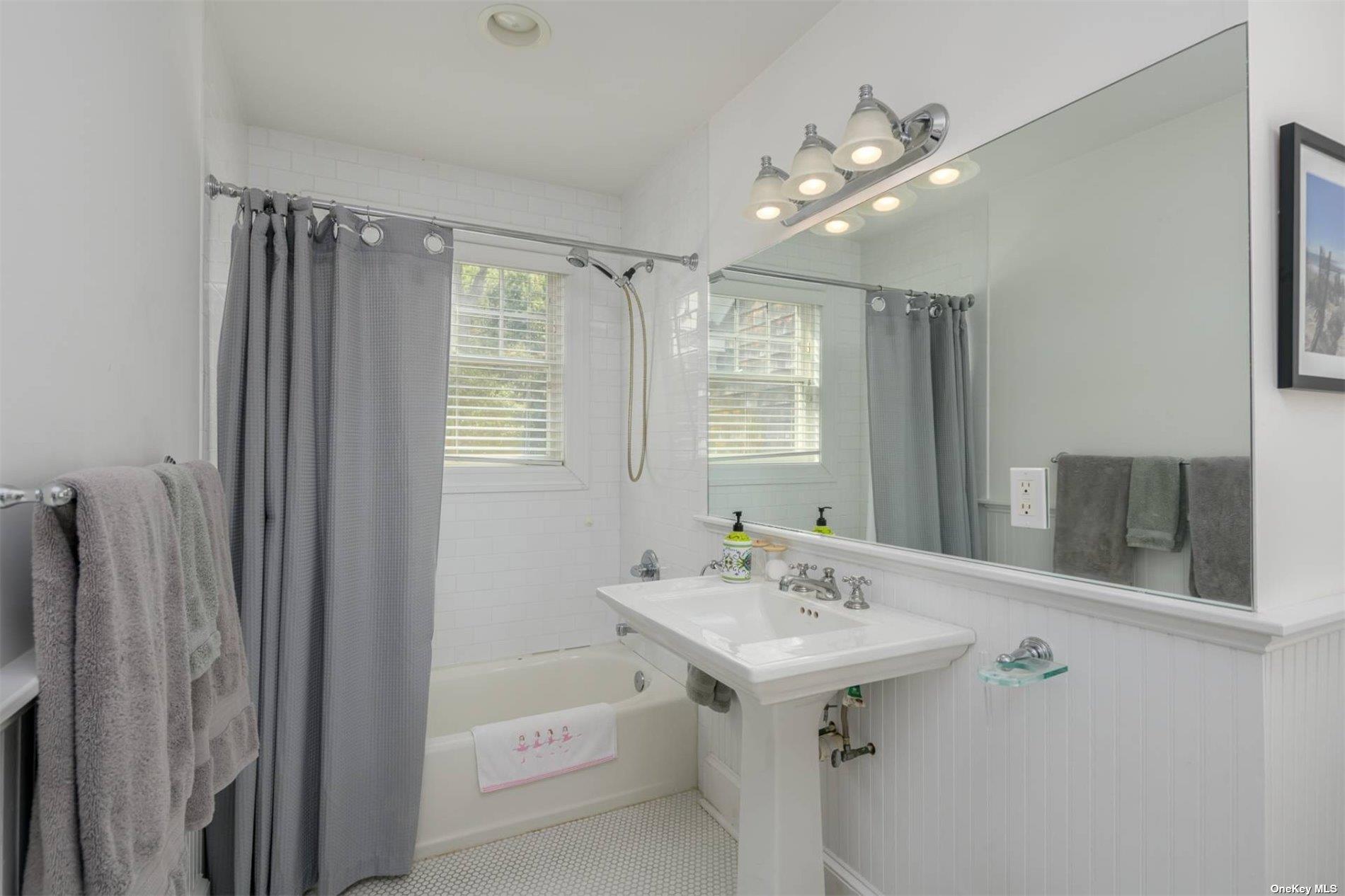 44 Ocean View Parkway, Southampton, NY 11968