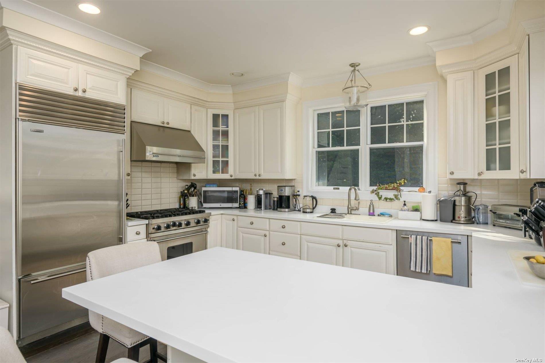 44 Ocean View Parkway, Southampton, NY 11968