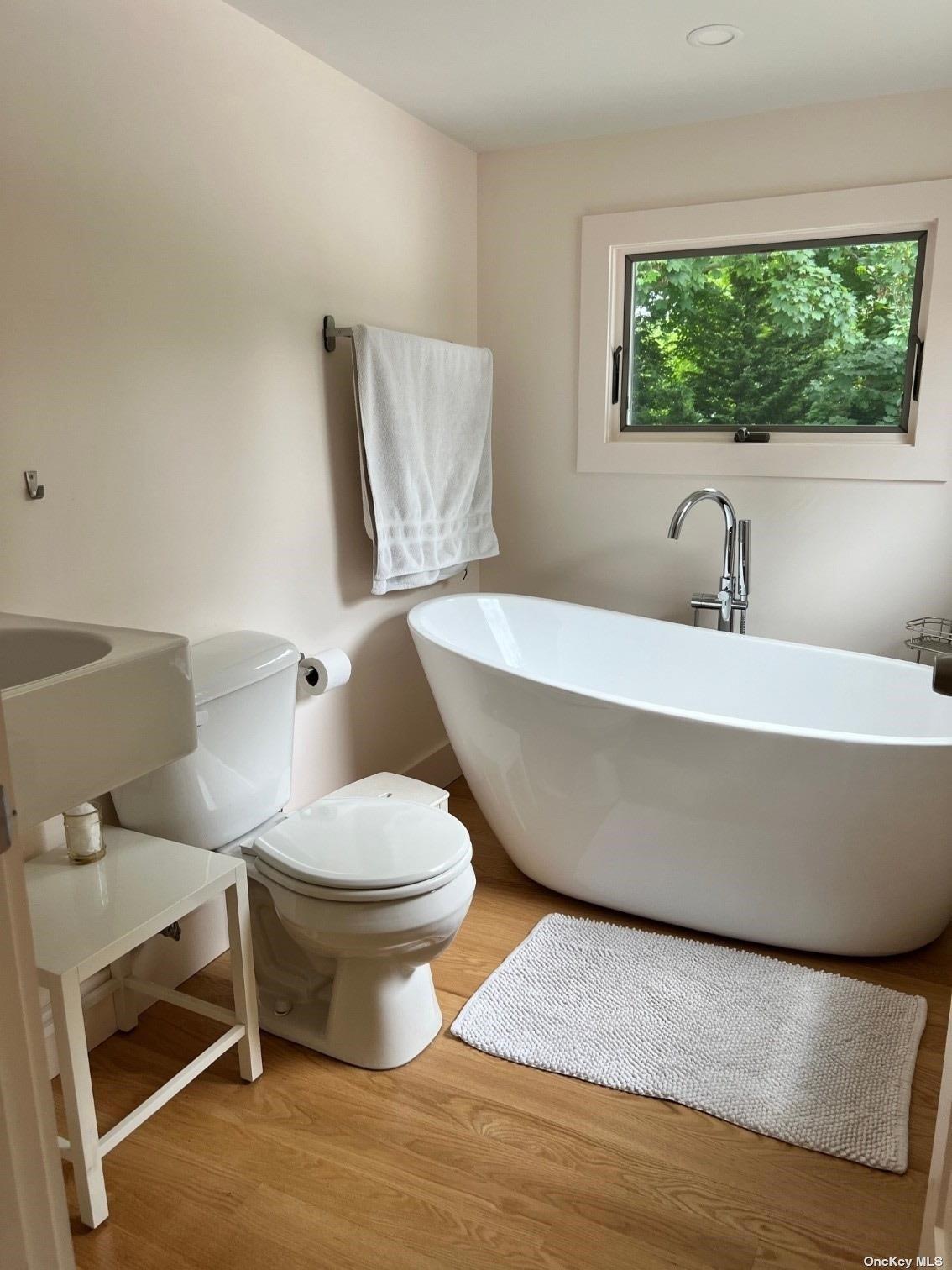 285 Oyster Ponds Lane, Orient, NY 11957