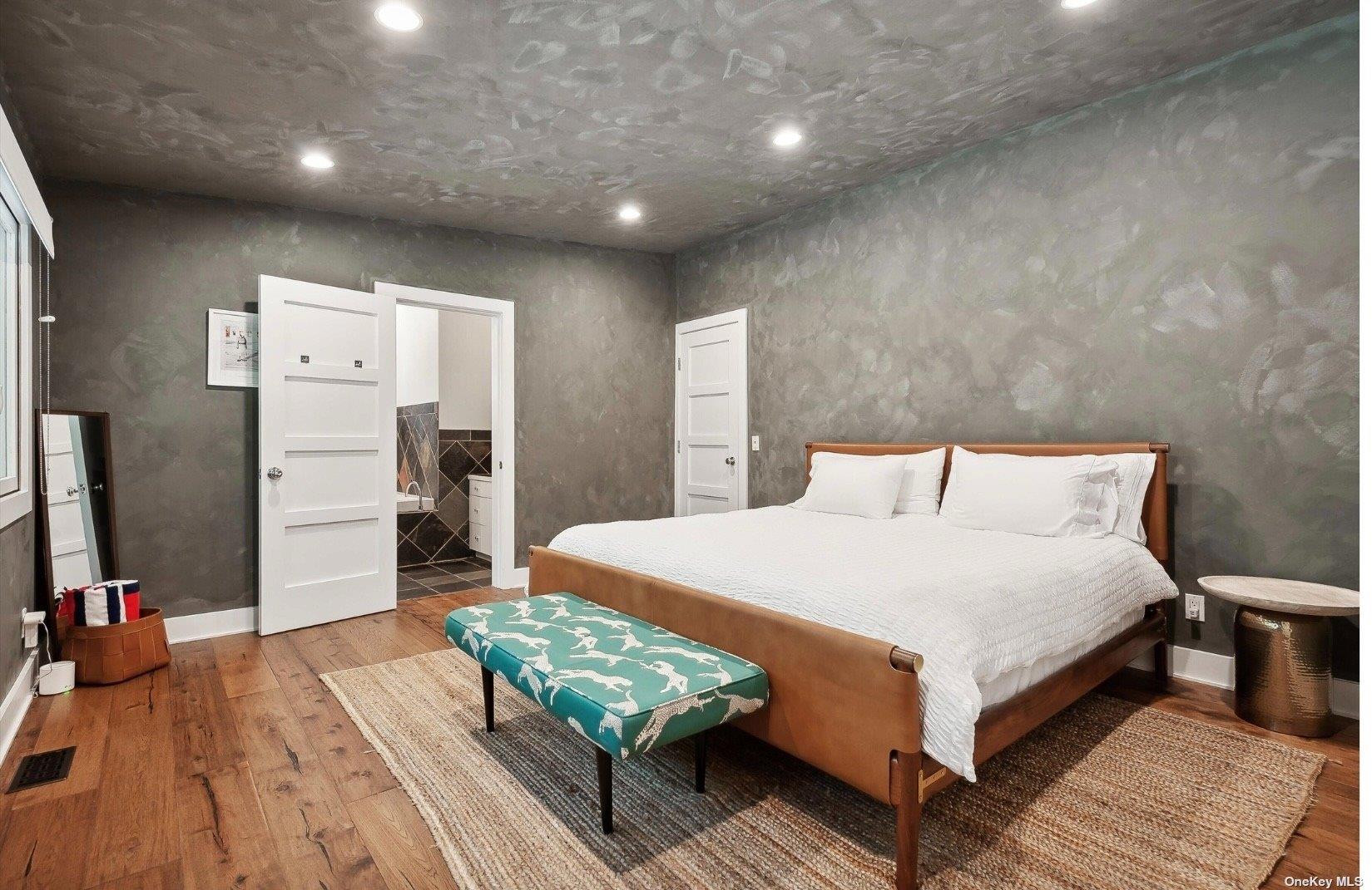 69 Three Mile Harbor Drive, East Hampton, NY 11937