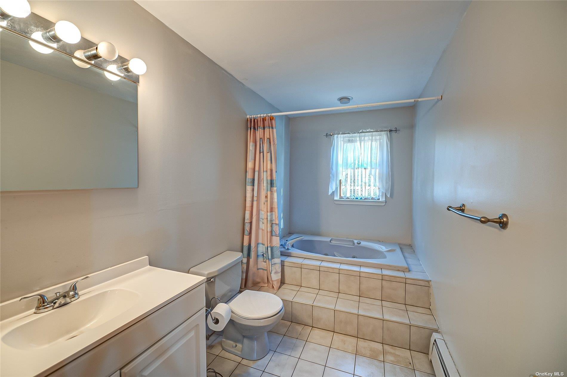 43 Hollins Lane, East Islip, NY 11730