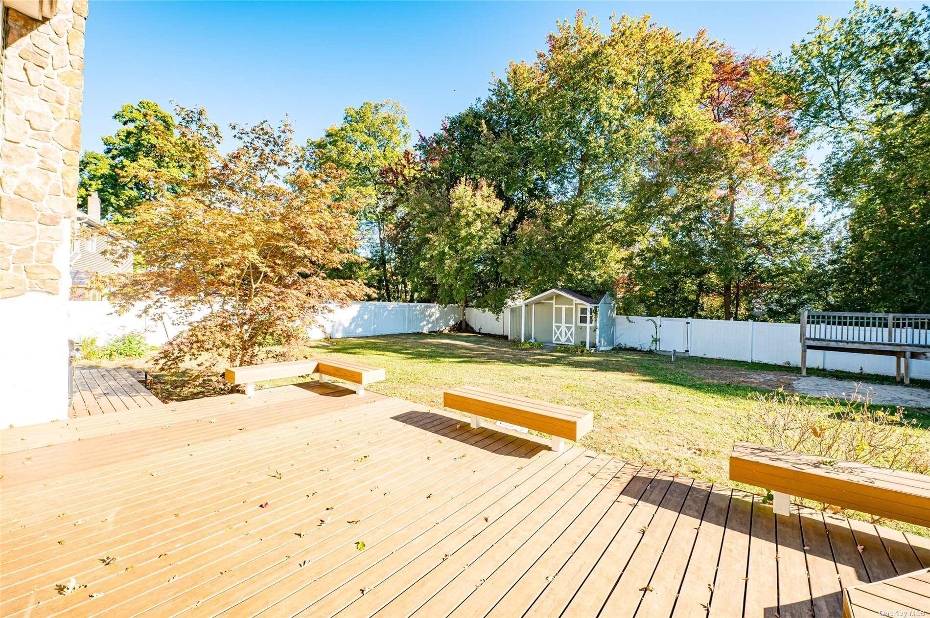 43 Hollins Lane, East Islip, NY 11730