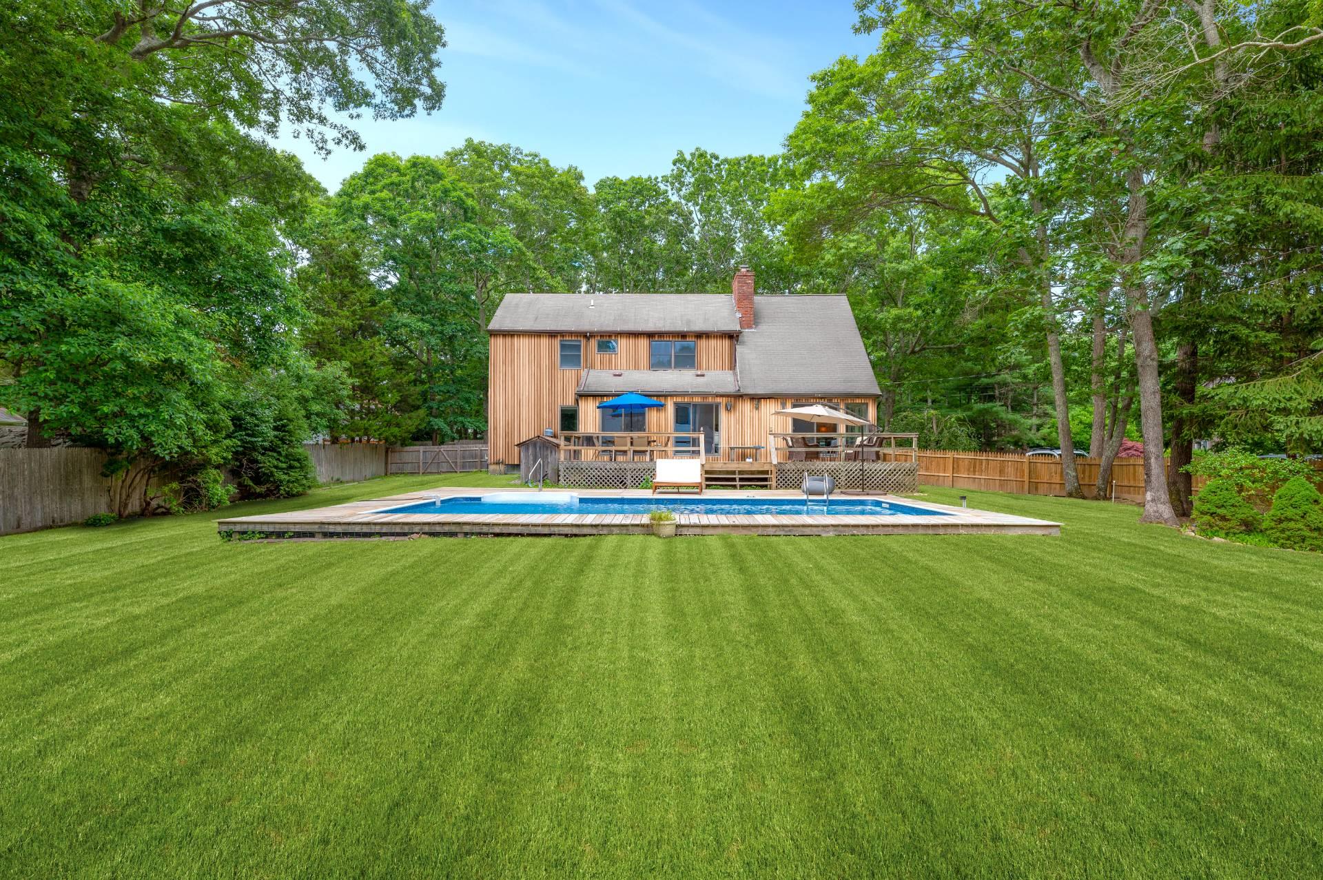 15 6th Street, East Hampton, NY 11937