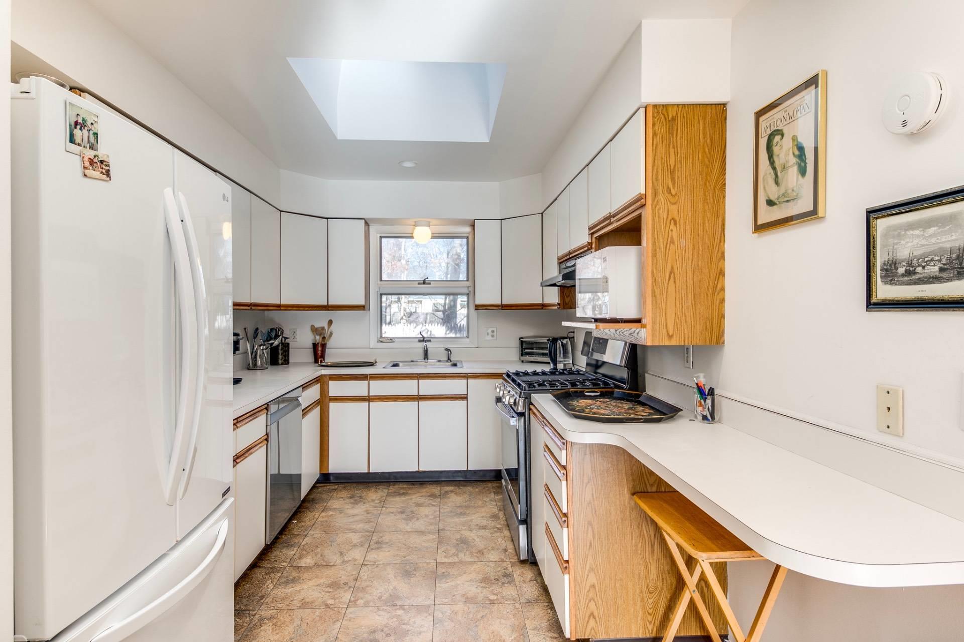 15 6th Street, East Hampton, NY 11937