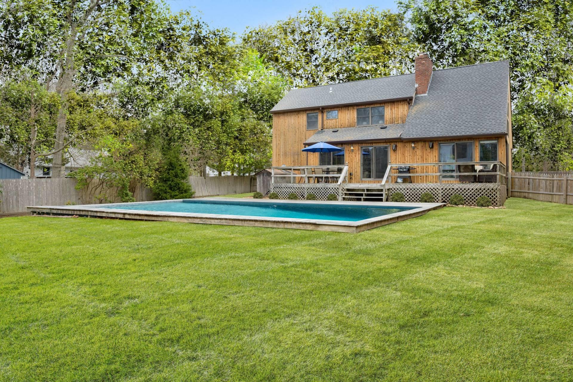 15 6th Street, East Hampton, NY 11937