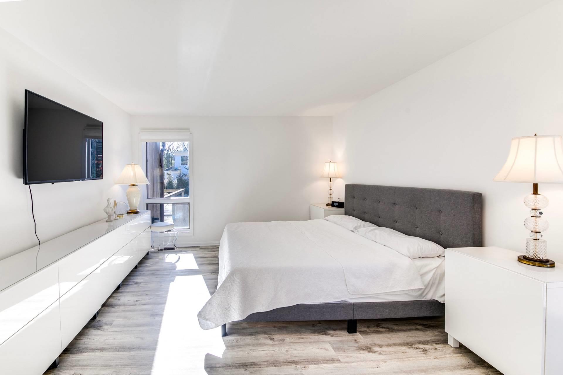 15 6th Street, East Hampton, NY 11937