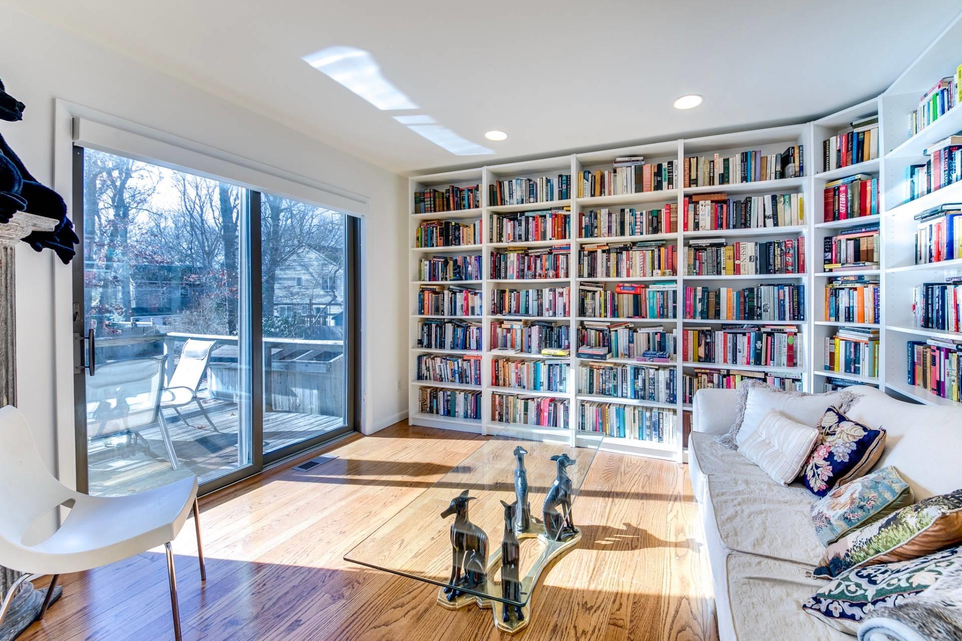 15 6th Street, East Hampton, NY 11937