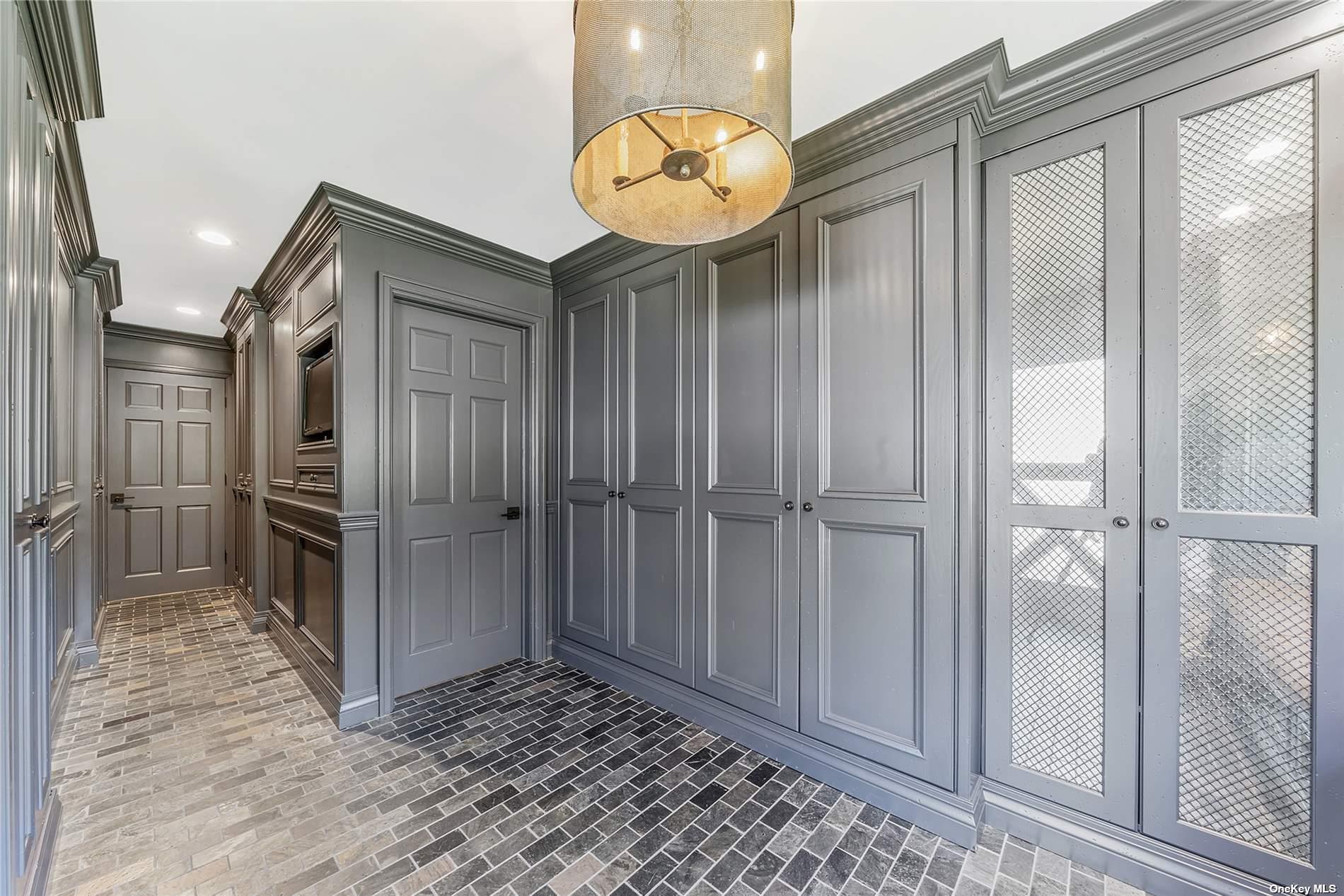 300 A Maple Street, Islip, NY 11751