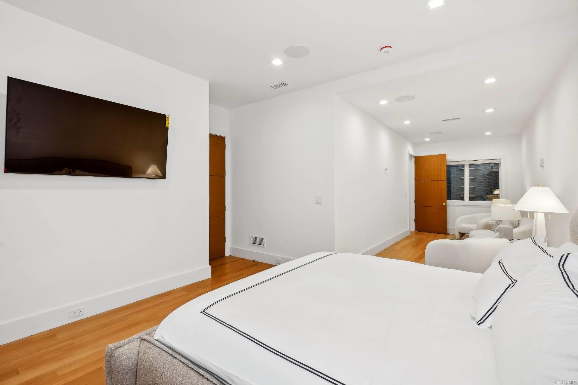 125 Laurel Valley Drive, Sag Harbor, NY 11963