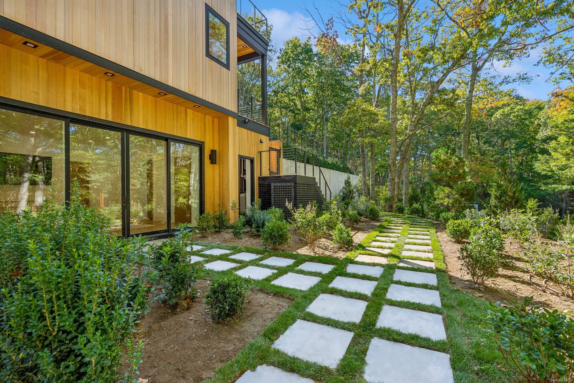 125 Laurel Valley Drive, Sag Harbor, NY 11963