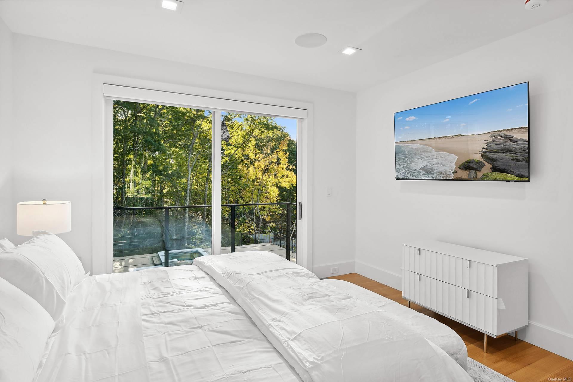 125 Laurel Valley Drive, Sag Harbor, NY 11963