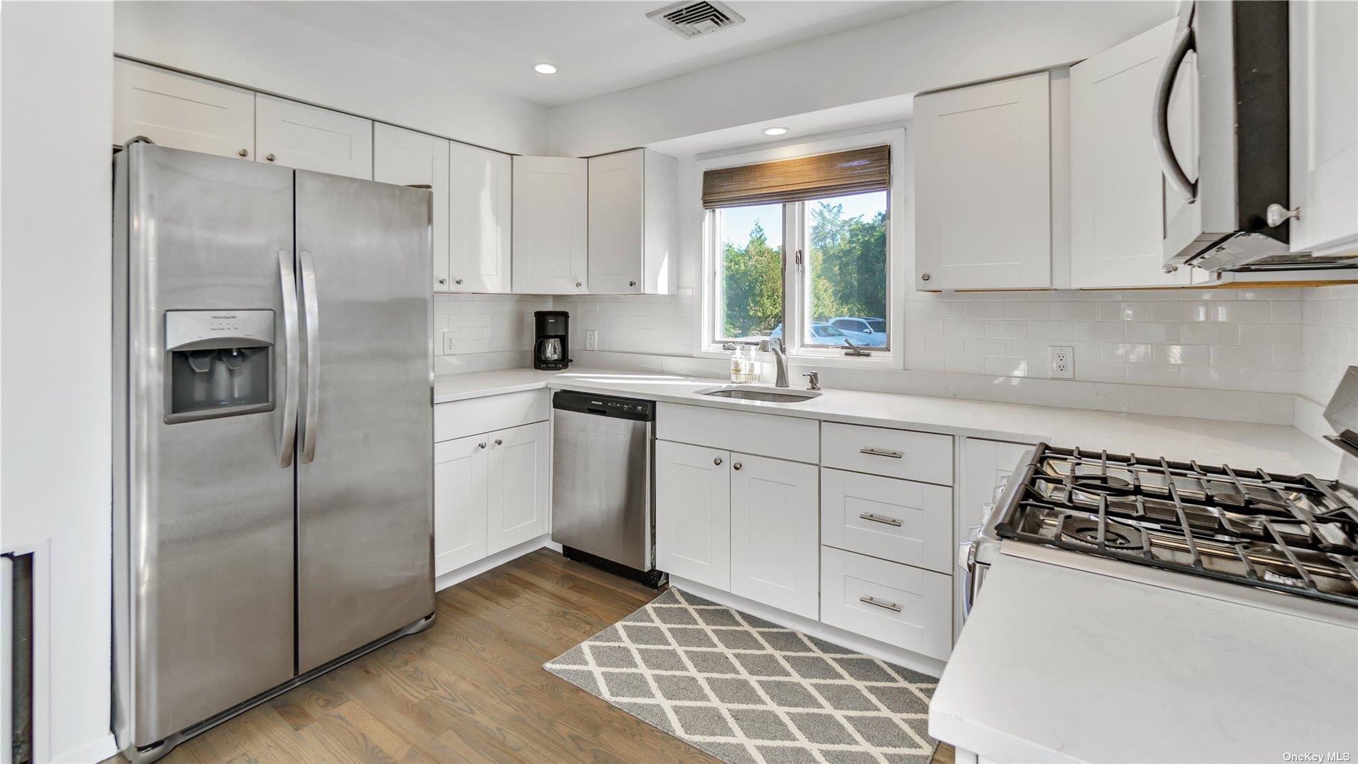 19 Rogers Lane, Remsenburg, NY 11960