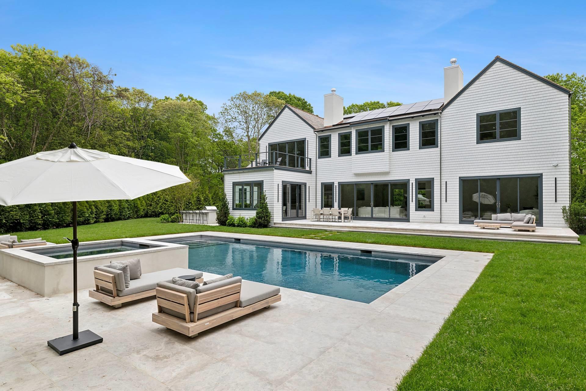 7 Lee Lane, Wainscott, NY 11975