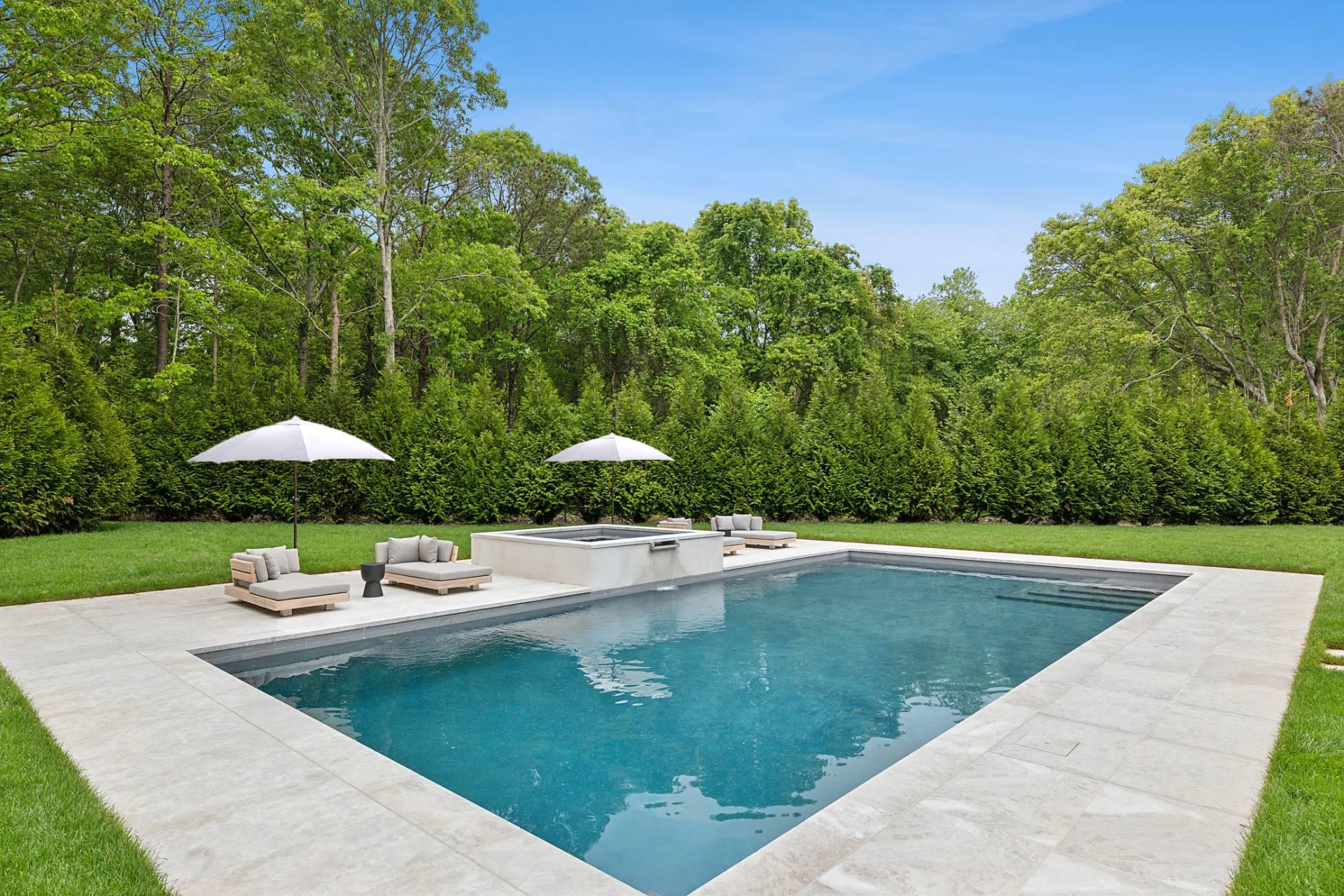 7 Lee Lane, Wainscott, NY 11975