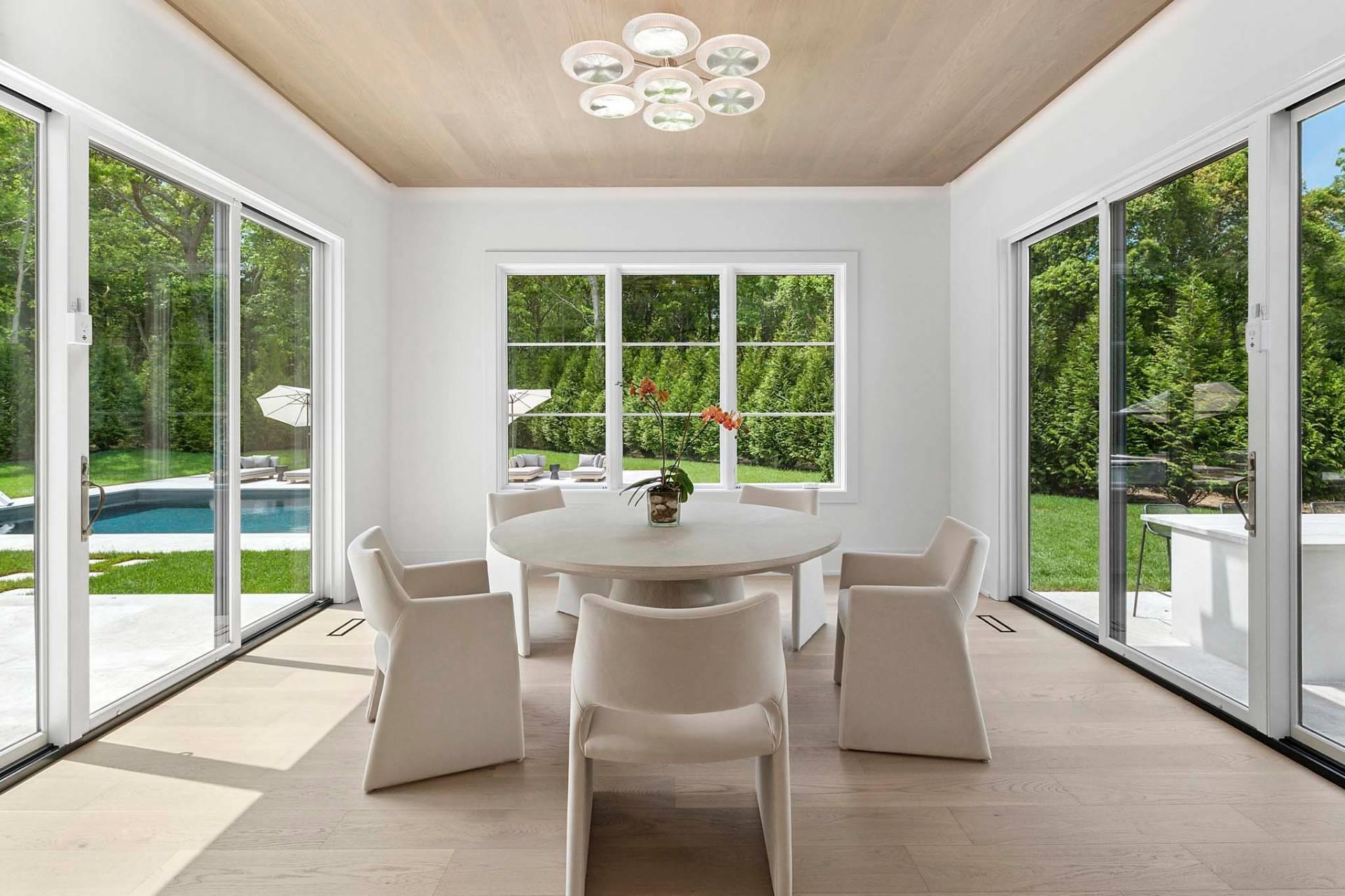 7 Lee Lane, Wainscott, NY 11975