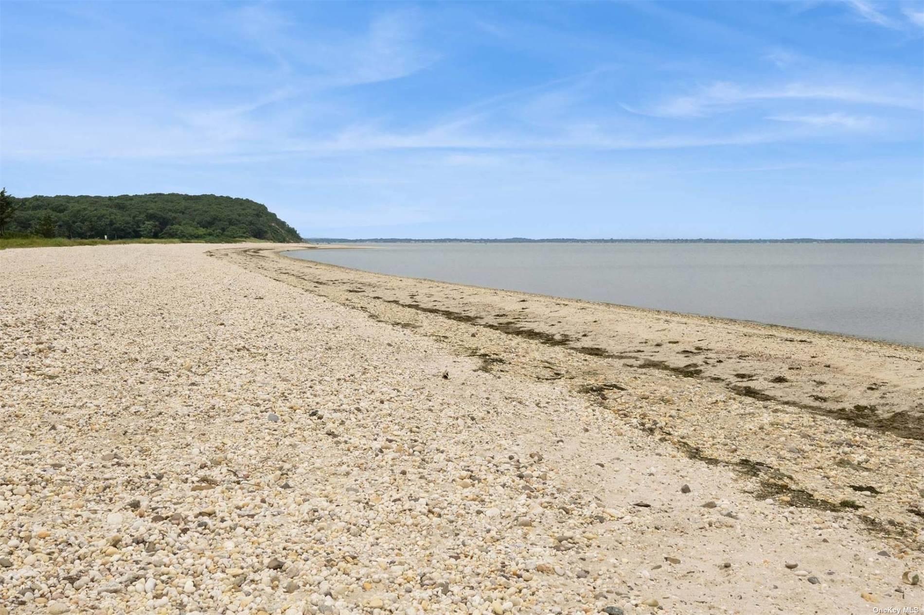 136 Washington Heights Avenue, Hampton Bays, NY 11946