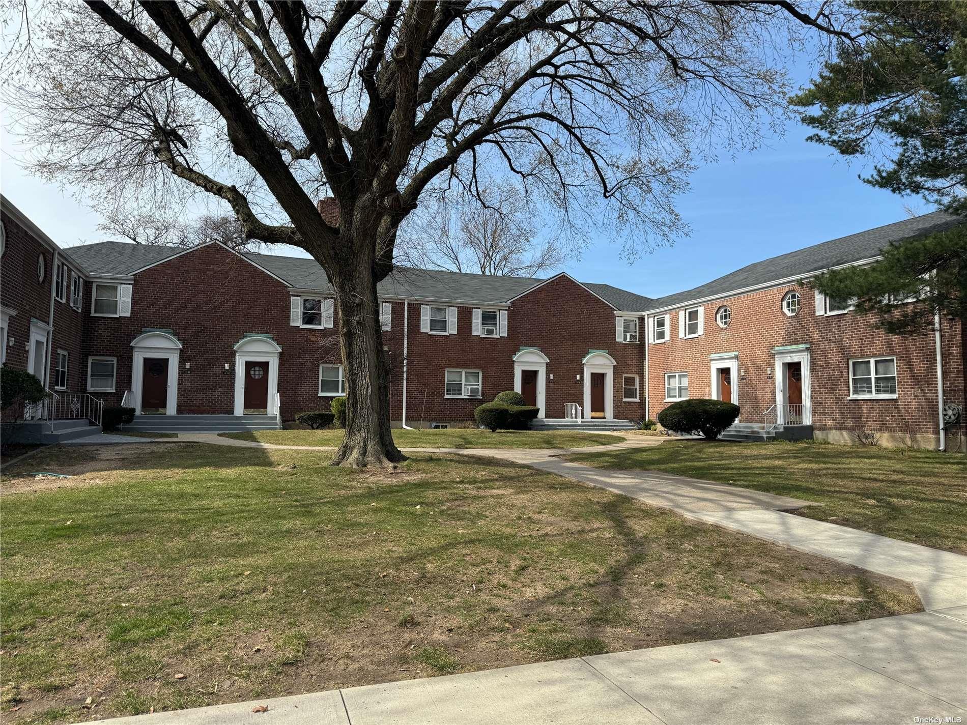 131-56 234 Street # lower, Rosedale, NY 11422