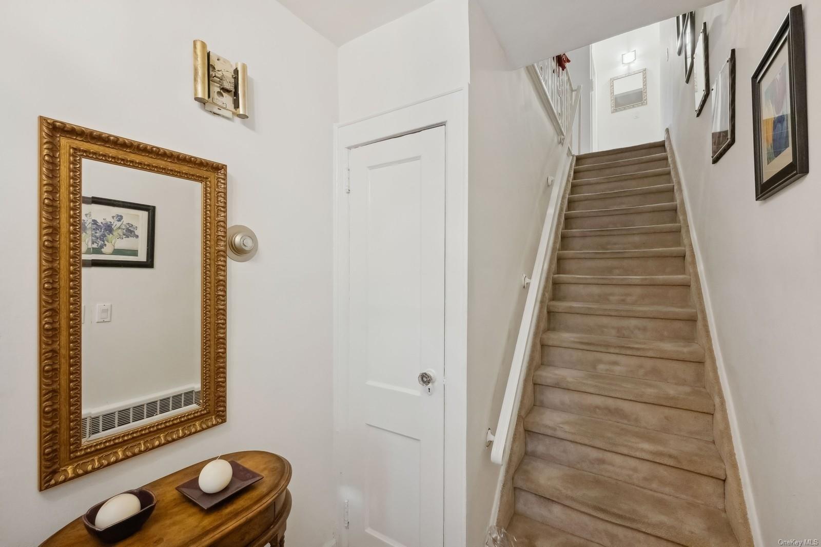 32 Harvard Avenue, Hewlett, NY 11557