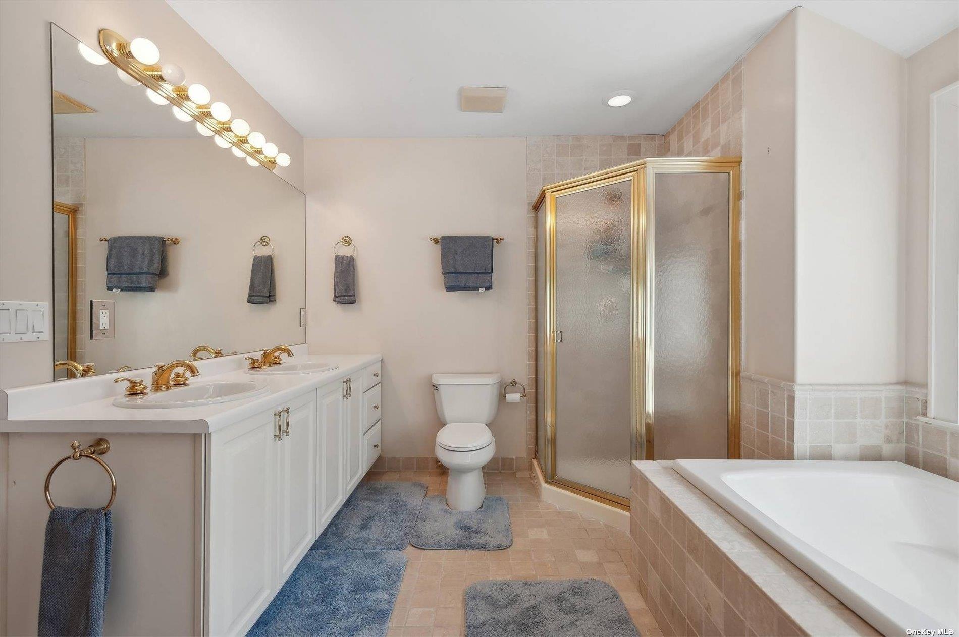 67 Straight Path, Southampton, NY 11968