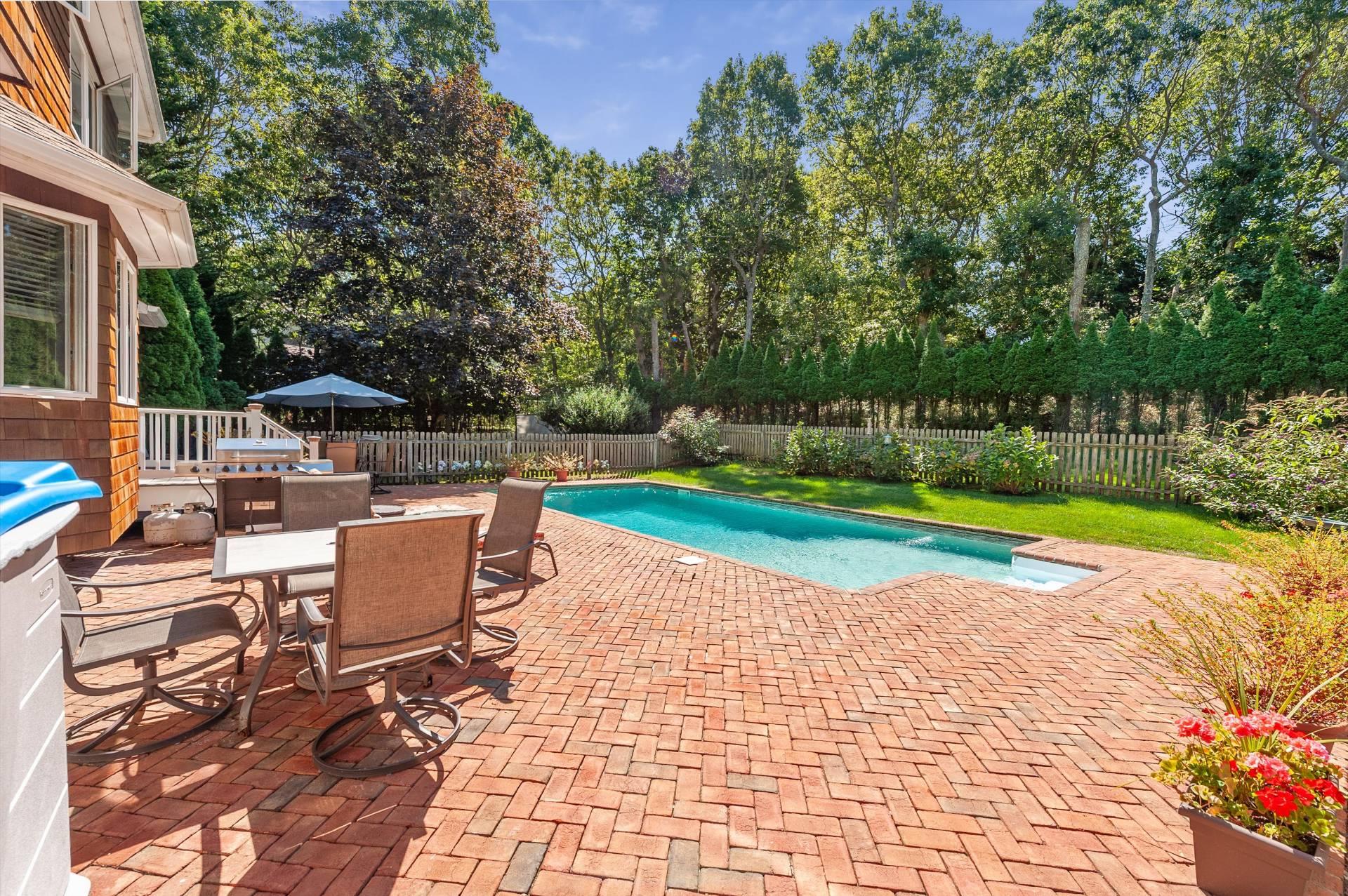 67 Straight Path, Southampton, NY 11968