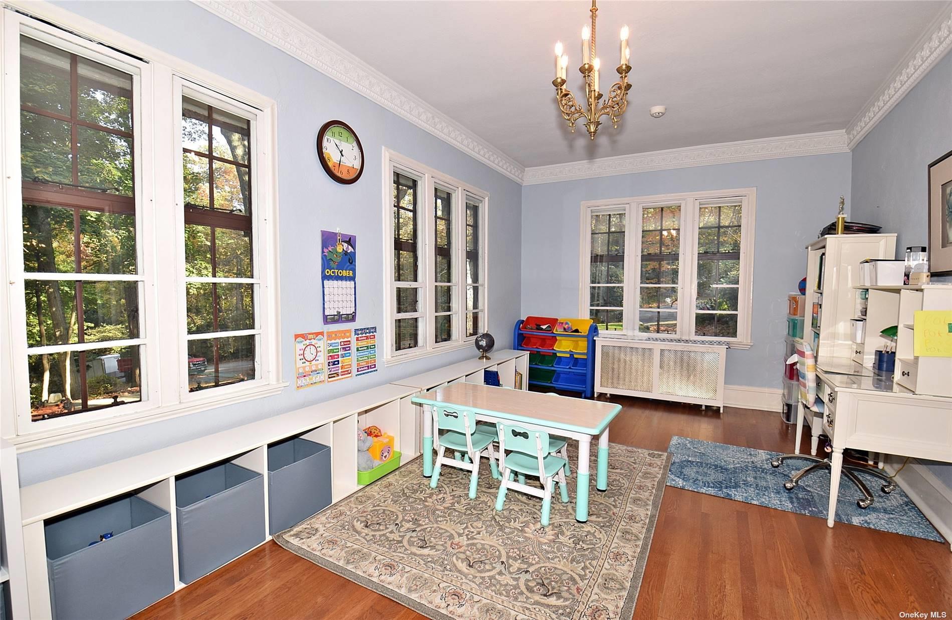 539 Manhasset Woods Road, Manhasset, NY 11030